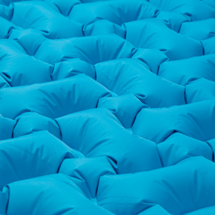 Spokey AIR BED PILLOW BIG Nafukovací matrace s polštářkem, 213 x 62 x 6 cm, R-Value 2.5, modrá, K941061