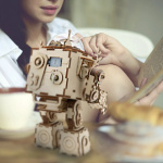 ROBOTIME Rokr Svítící 3D dřevěné puzzle Robot Orpheus (hrací skříňka) 221 dílků 151020